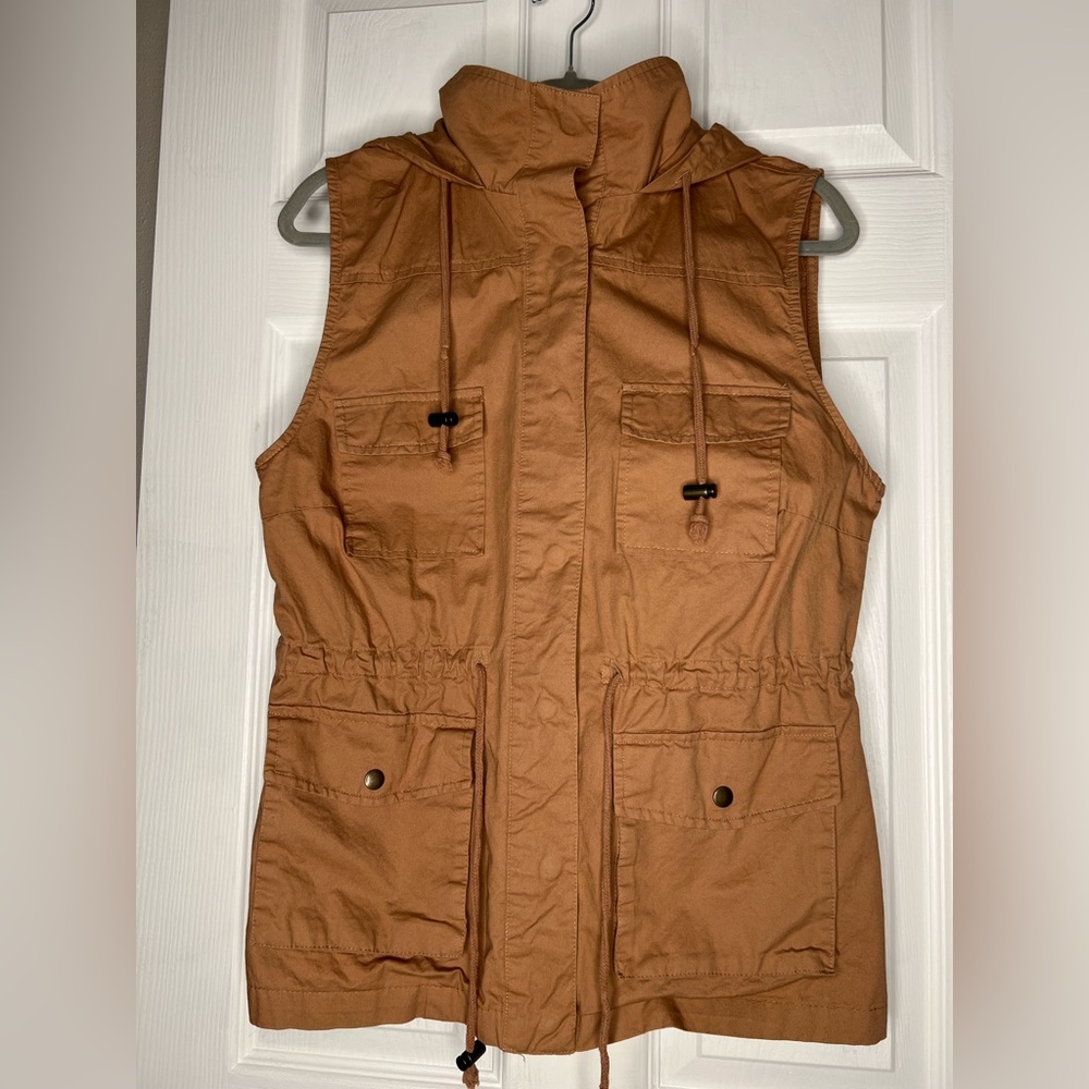 Hooded Cargo Vest, Multi-Pockets, Large